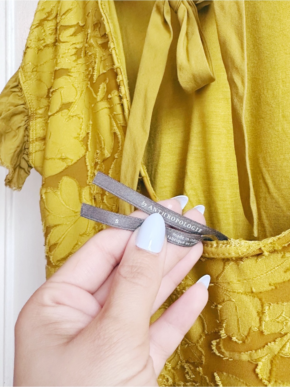 Anthropologie chartreuse Yellow Ruffle knit mini Dress back cutout burnout small - Picture 9 of 10